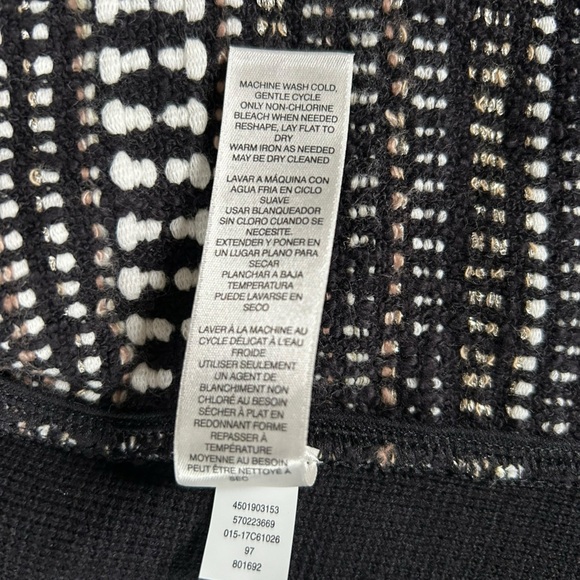 NWT Chicos Textured Stripe Cardigan Sweater Long Sleeve Button Close.Black White - Picture 9 of 9